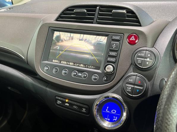 Honda Fit Shuttle I с пробегом 2011 года, цена 980 000 рублей, 186000 км, универсал, Автокод Объявления