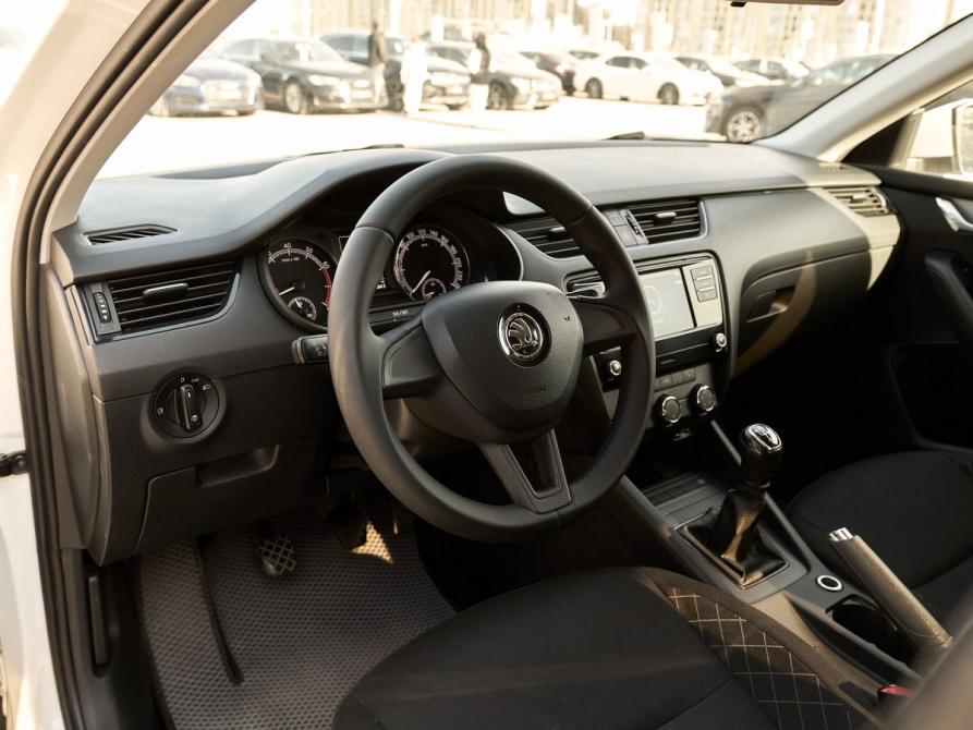 Skoda Octavia III (A7) Рестайлинг Казань  - изображение 5