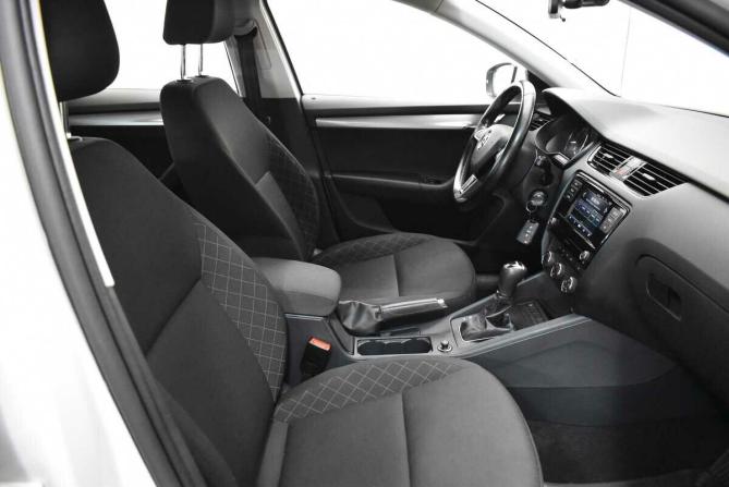 Skoda Octavia III (A7) Рестайлинг с пробегом 2020 года, цена 1 830 000 рублей, 77690 км, лифтбек, Автокод Объявления