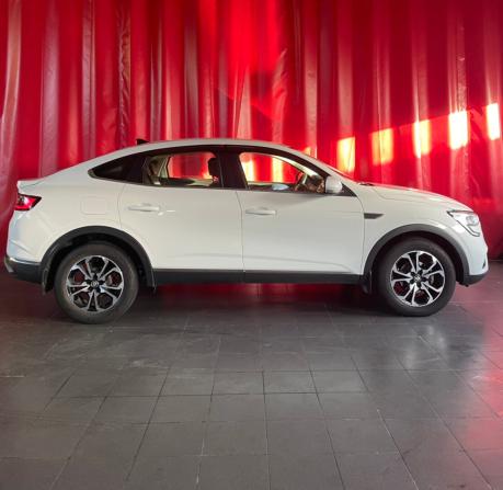 Renault Arkana I с пробегом 2019 года, цена 1 470 000 рублей, 103000 км, внедорожник, Автокод Объявления