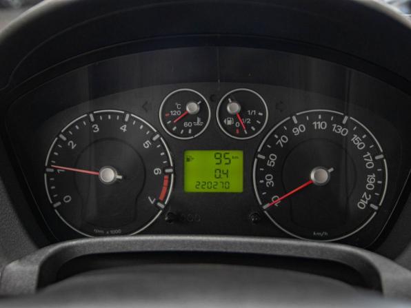 Ford Fiesta Mk5 с пробегом 2006 года, цена 299 000 рублей, 220244 км, хэтчбек, Автокод Объявления