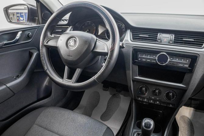 Skoda Rapid I с пробегом 2016 года, цена 1 049 000 рублей, 95000 км, лифтбек, Автокод Объявления
