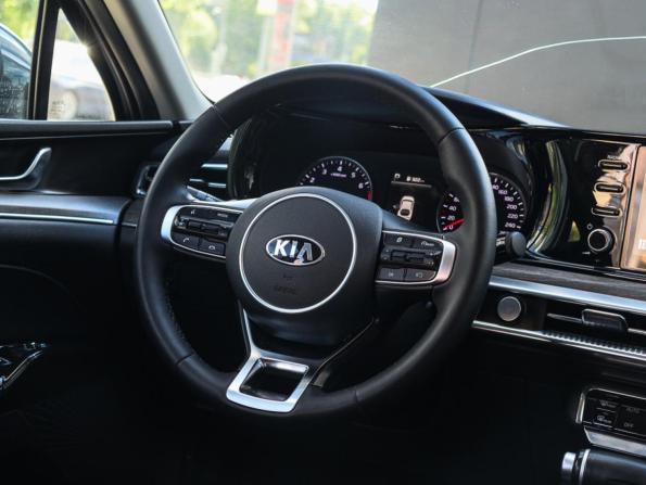 Kia K5 III с пробегом 2020 года, цена 2 320 000 рублей, 83523 км, седан, Автокод Объявления