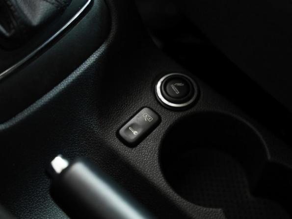 Skoda Yeti I Рестайлинг с пробегом 2015 года, цена 1 169 000 рублей, 208951 км, внедорожник, Автокод Объявления
