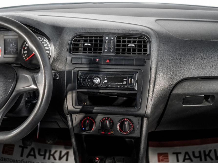 Volkswagen Polo V Рестайлинг Иркутск  - изображение 11