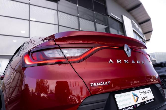Renault Arkana I с пробегом 2019 года, цена 1 329 000 рублей, 136000 км, внедорожник, Автокод Объявления