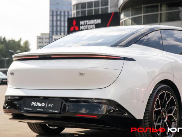 Zeekr 007 с пробегом 2024 года, цена 5 149 000 рублей, 14158 км, седан, Автокод Объявления