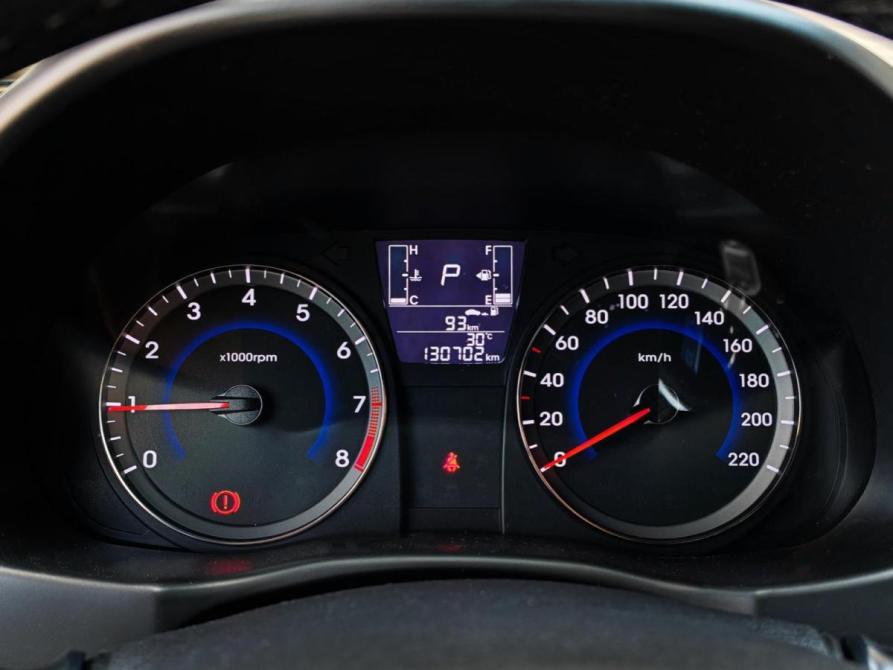 Hyundai Solaris I Рестайлинг Краснодар  - изображение 15