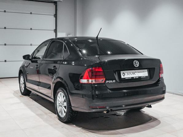 Volkswagen Polo V Рестайлинг с пробегом 2015 года, цена 929 724 рубля, 132952 км, седан, Автокод Объявления