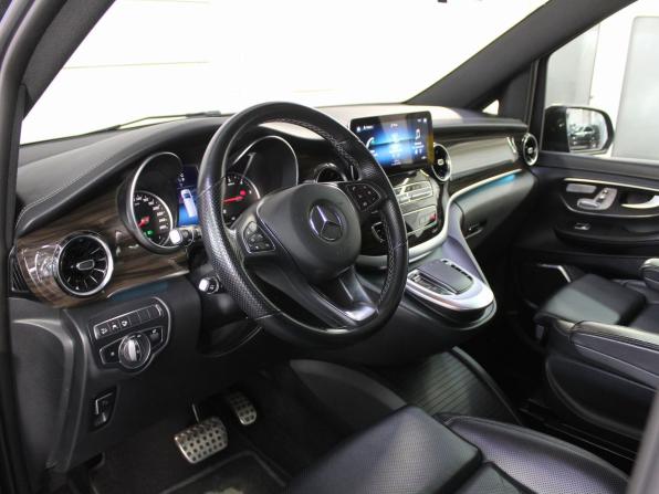 Mercedes-Benz V-Класс III (W447) Рестайлинг с пробегом 2022 года, цена 7 000 000 рублей, 113079 км, минивэн, Автокод Объявления