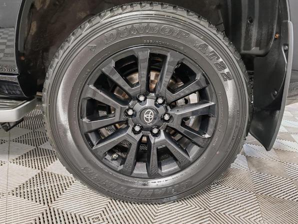 Toyota Land Cruiser Prado 150 Series Рестайлинг 3 с пробегом 2021 года, цена 6 449 000 рублей, 98884 км, внедорожник, Автокод Объявления