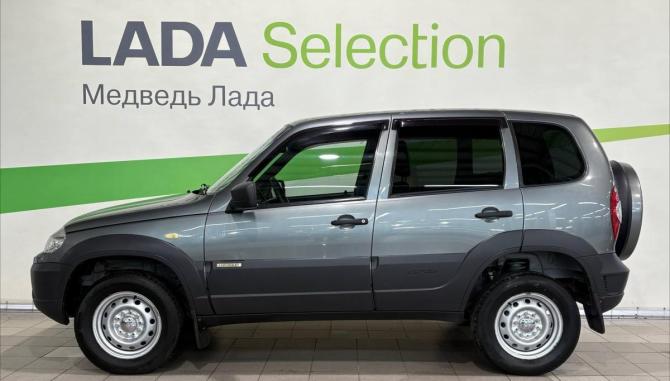 Chevrolet Niva I Рестайлинг с пробегом 2017 года, цена 665 000 рублей, 156000 км, внедорожник, Автокод Объявления