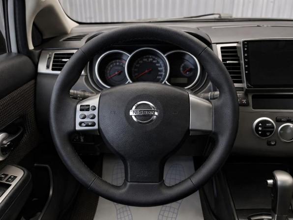 Nissan Tiida I Рестайлинг с пробегом 2010 года, цена 547 000 рублей, 273935 км, хэтчбек, Автокод Объявления