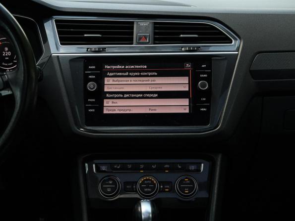 Volkswagen Tiguan II с пробегом 2018 года, цена 2 990 000 рублей, 147263 км, внедорожник, Автокод Объявления