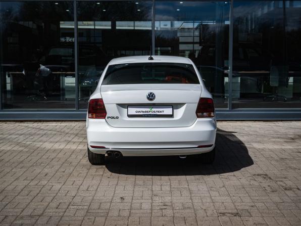 Volkswagen Polo V Рестайлинг с пробегом 2018 года, цена 1 320 000 рублей, 157321 км, седан, Автокод Объявления