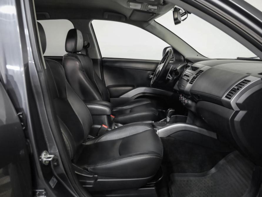 Mitsubishi Outlander II Рестайлинг Санкт-Петербург  - изображение 20