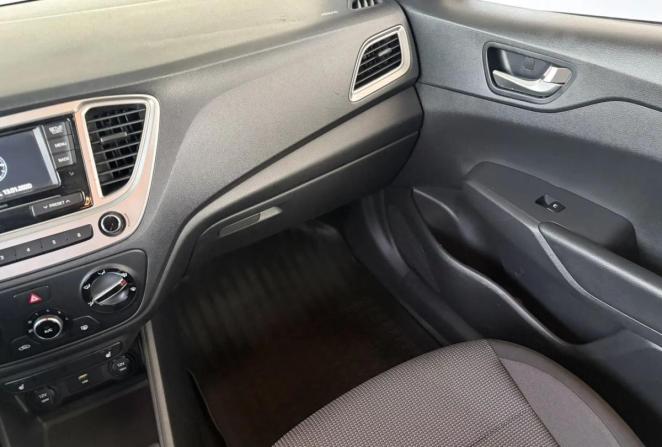 Hyundai Solaris II с пробегом 2020 года, цена 1 420 000 рублей, 73827 км, седан, Автокод Объявления