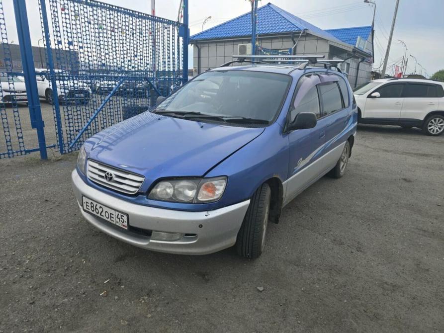 Toyota Ipsum I (M10) Курган  - изображение 1