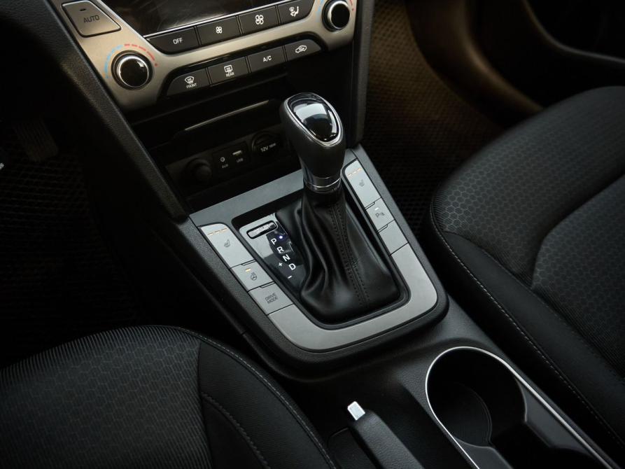 Hyundai Elantra VI (AD) Рестайлинг Казань  - изображение 11