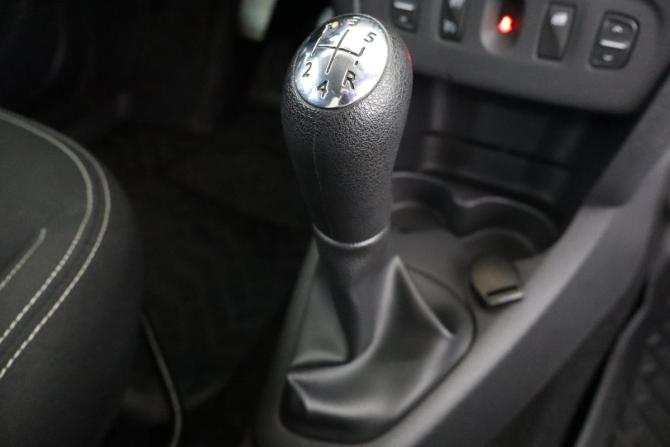 Renault Logan II с пробегом 2016 года, цена 779 000 рублей, 91000 км, седан, Автокод Объявления