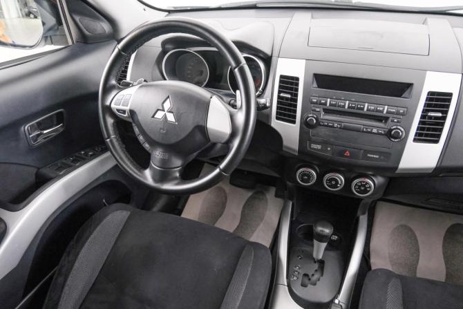 Mitsubishi Outlander II с пробегом 2007 года, цена 1 199 000 рублей, 284810 км, внедорожник, Автокод Объявления