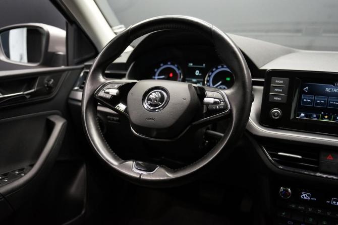 Skoda Rapid II с пробегом 2022 года, цена 1 838 000 рублей, 96257 км, лифтбек, Автокод Объявления
