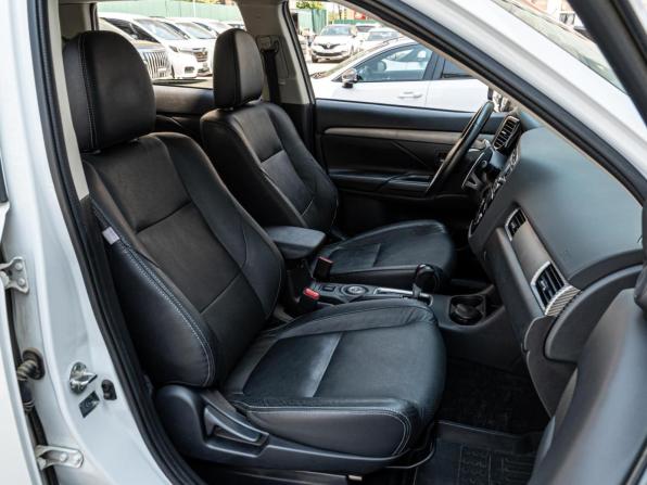 Mitsubishi Outlander III Рестайлинг с пробегом 2014 года, цена 1 860 000 рублей, 109946 км, внедорожник, Автокод Объявления
