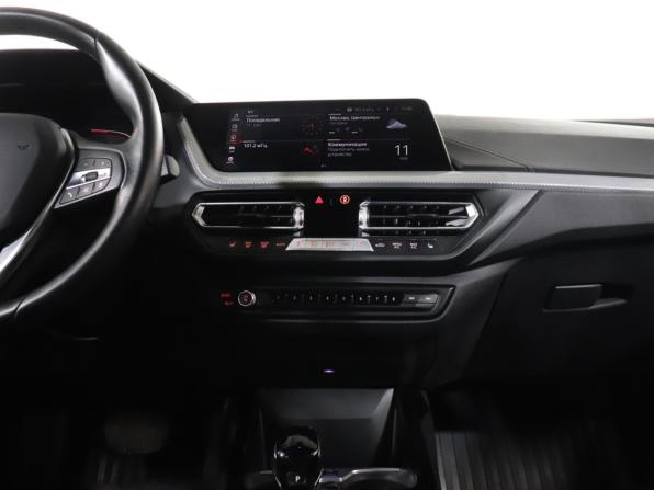BMW 1 серии III (F40) с пробегом 2021 года, цена 3 045 000 рублей, 28382 км, хэтчбек, Автокод Объявления