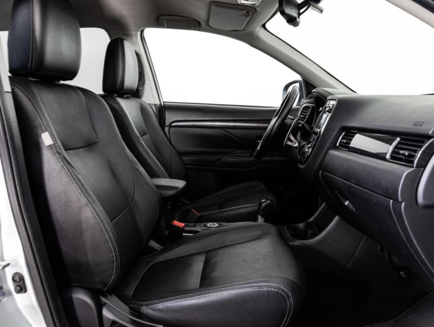 Mitsubishi Outlander III Рестайлинг 2 Санкт-Петербург  - изображение 21