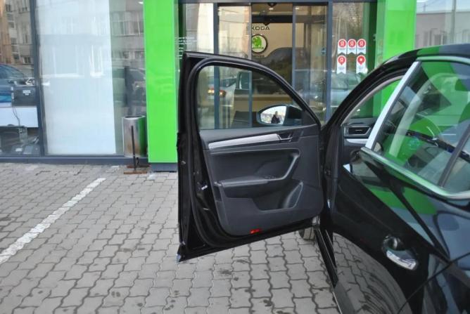 Skoda Superb III Рестайлинг с пробегом 2025 года, цена 3 490 000 рублей, 10 км, лифтбек, Автокод Объявления