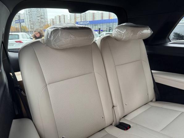 Новый Li Auto (Lixiang) L9 I Рестайлинг 2025 года, цена 8 700 000 рублей, внедорожник, Автокод Объявления