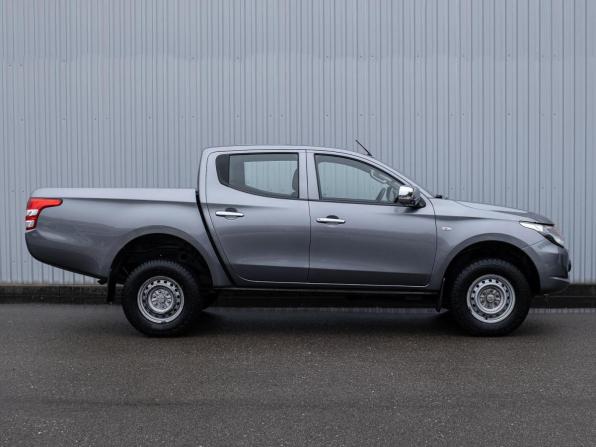 Mitsubishi L200 V с пробегом 2017 года, цена 1 899 000 рублей, 178394 км, offers.body_type.unknown, Автокод Объявления