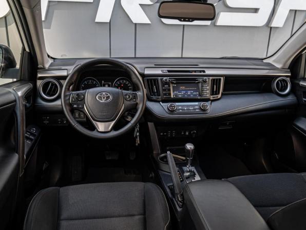 Toyota RAV4 IV (XA40) Рестайлинг с пробегом 2015 года, цена 2 320 000 рублей, 91789 км, внедорожник, Автокод Объявления