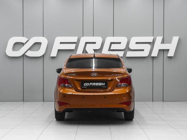 Hyundai Solaris I Рестайлинг с пробегом 2014 года, цена 750 000 рублей, 205632 км, седан, Автокод Объявления