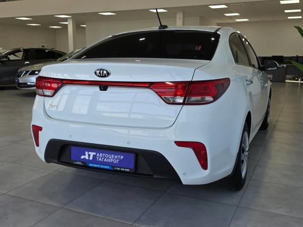 Kia Rio IV с пробегом 2018 года, цена 1 540 000 рублей, 49900 км, седан, Автокод Объявления