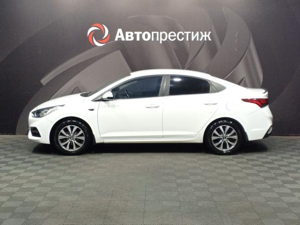 Hyundai Solaris I Рестайлинг с пробегом 2017 года, цена 1 230 000 рублей, 148000 км, седан, Автокод Объявления