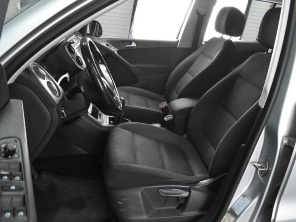Volkswagen Tiguan I Рестайлинг с пробегом 2011 года, цена 999 000 рублей, 284297 км, внедорожник, Автокод Объявления