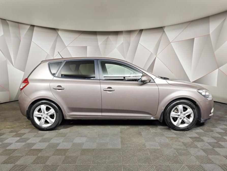Kia Ceed I Рестайлинг Москва  - изображение 6