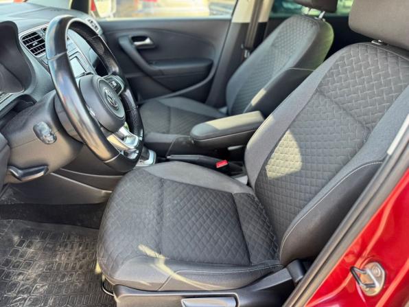 Volkswagen Polo V Рестайлинг с пробегом 2018 года, цена 1 299 000 рублей, 88650 км, седан, Автокод Объявления