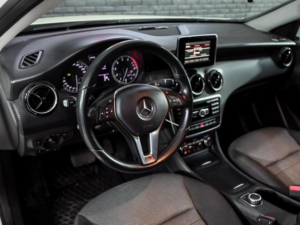 Mercedes-Benz A-Класс III (W176) с пробегом 2015 года, цена 1 315 000 рублей, 179702 км, хэтчбек, Автокод Объявления