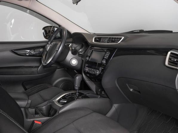 Nissan Qashqai II с пробегом 2016 года, цена 1 699 000 рублей, 59711 км, внедорожник, Автокод Объявления