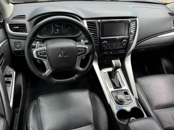 Mitsubishi Pajero Sport III с пробегом 2017 года, цена 2 349 000 рублей, 202579 км, внедорожник, Автокод Объявления