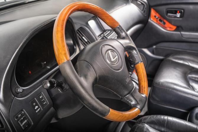 Lexus RX I с пробегом 2002 года, цена 899 000 рублей, 210000 км, внедорожник, Автокод Объявления