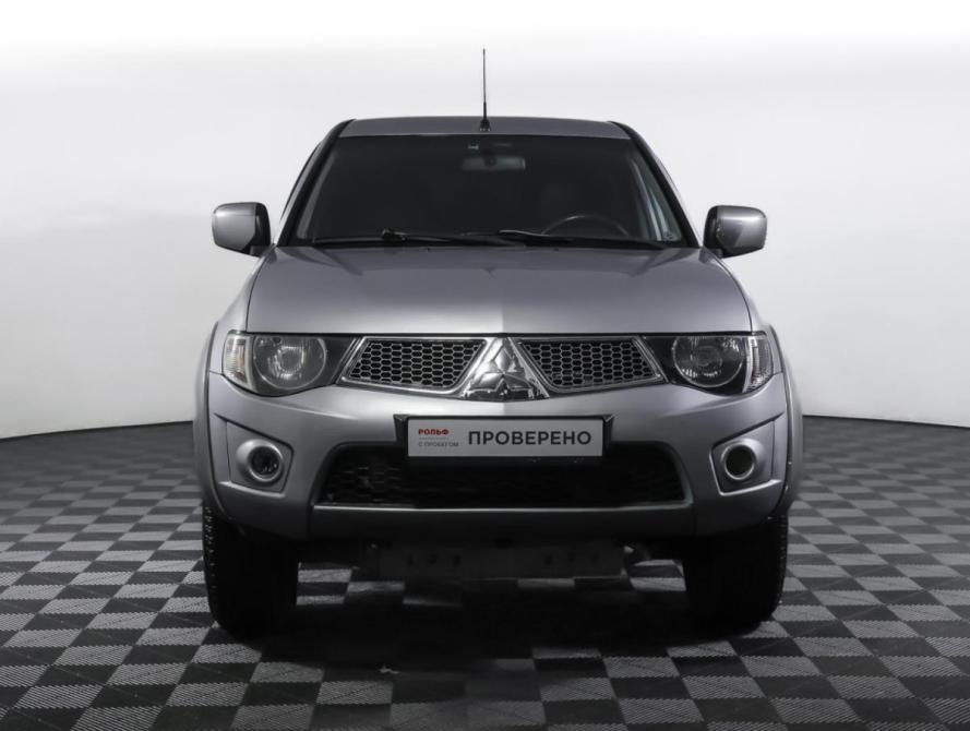 Mitsubishi L200 IV Москва  - изображение 2