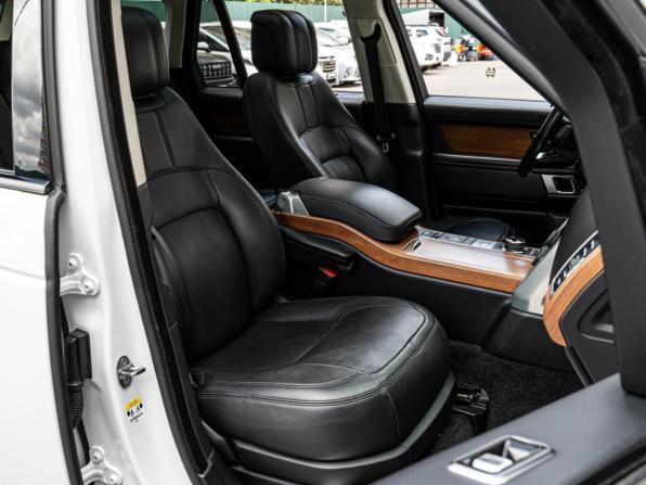 Land Rover Range Rover IV Рестайлинг с пробегом 2018 года, цена 5 350 000 рублей, 159042 км, внедорожник, Автокод Объявления