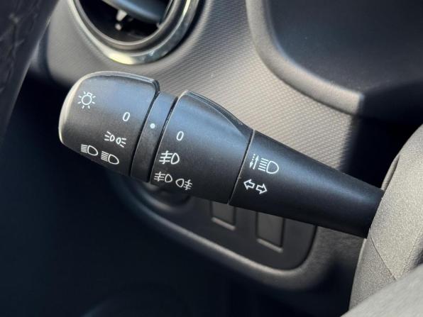 Renault Sandero II Рестайлинг с пробегом 2020 года, цена 1 239 000 рублей, 96498 км, хэтчбек, Автокод Объявления