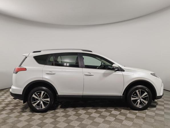 Toyota RAV4 IV (XA40) Рестайлинг с пробегом 2018 года, цена 2 250 000 рублей, 106001 км, внедорожник, Автокод Объявления