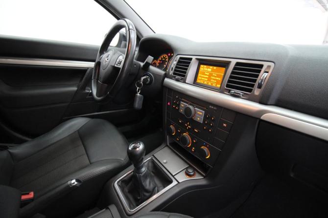 Opel Vectra C Рестайлинг с пробегом 2007 года, цена 560 000 рублей, 120500 км, седан, Автокод Объявления