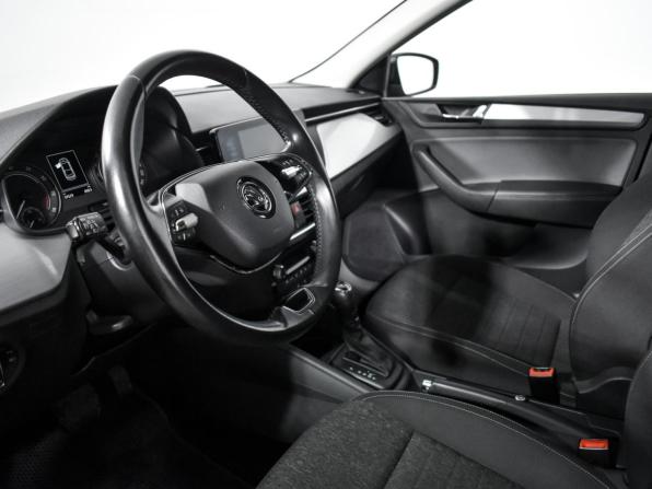 Skoda Rapid II с пробегом 2020 года, цена 1 565 000 рублей, 97000 км, лифтбек, Автокод Объявления