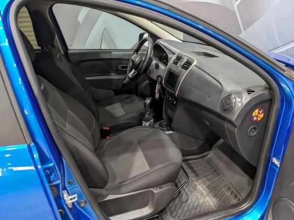 Renault Sandero II Рестайлинг с пробегом 2019 года, цена 1 095 000 рублей, 139125 км, хэтчбек, Автокод Объявления
